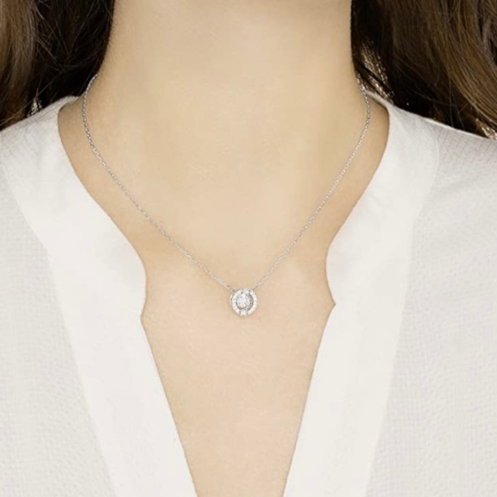 Brand New . Sparkling Crystal Necklace. SWAROVSKI.